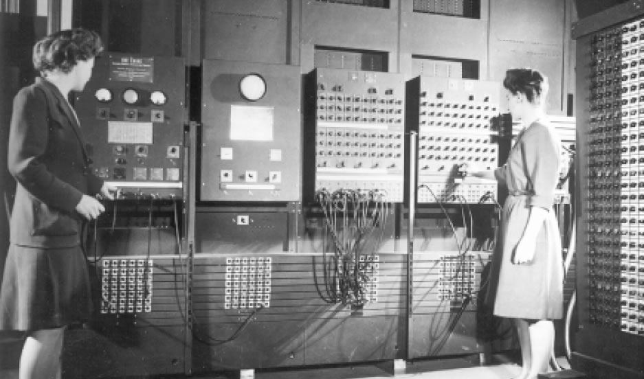 L'Eniac con le prime programmatrici dell'epoca